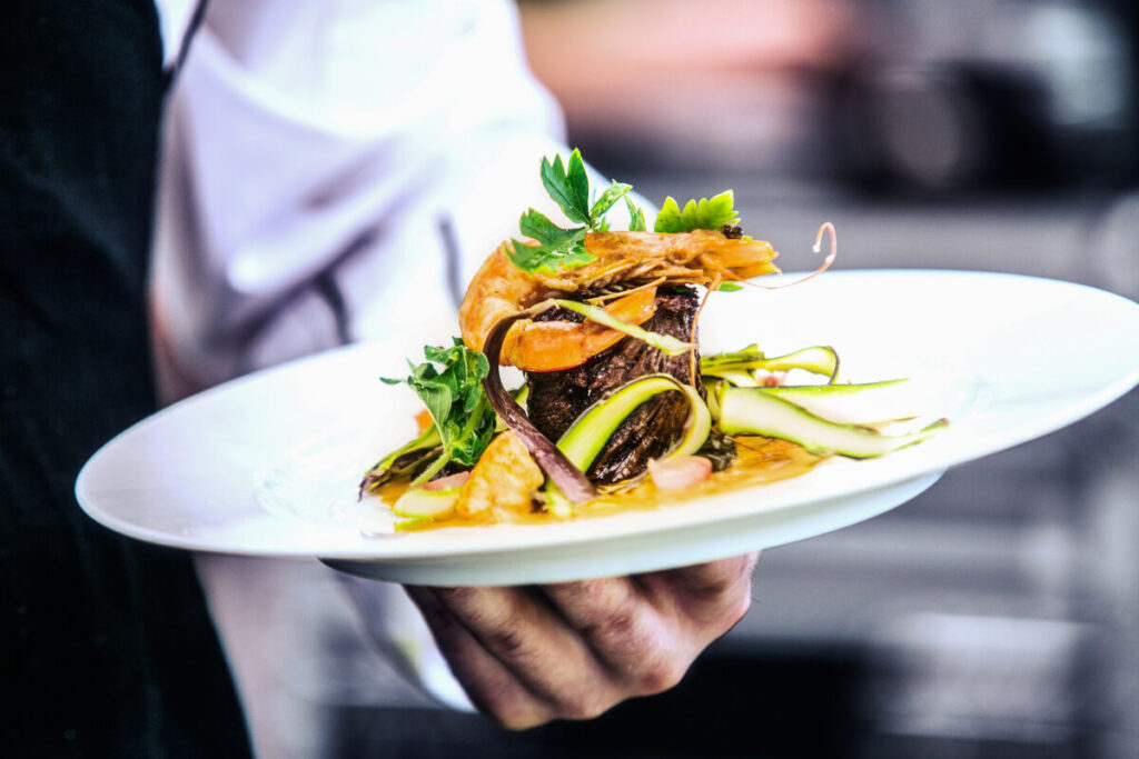 A Food Lover’s Guide to Downtown Columbus: Where to Eat, Drink, and Indulge in the Heart of the City